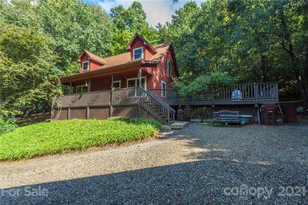 31 Bear Trail Fairview NC 28730