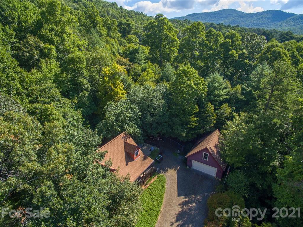 31 Bear Trail Fairview NC 28730