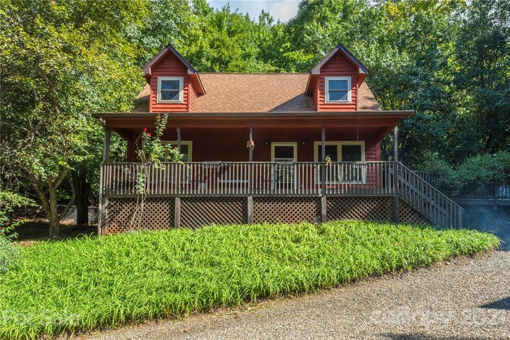 31 Bear Trail Fairview NC 28730