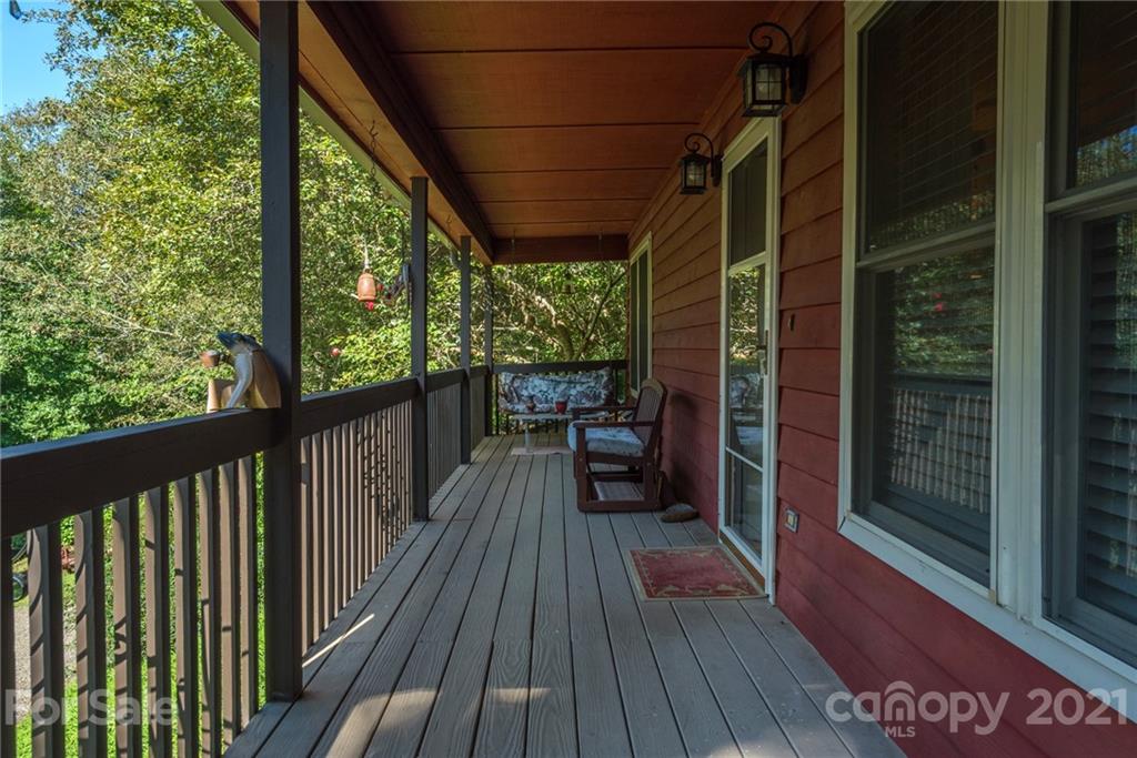 31 Bear Trail Fairview NC 28730