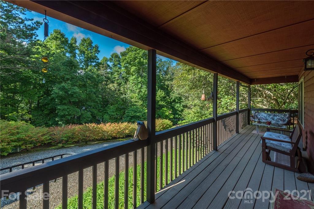 31 Bear Trail Fairview NC 28730