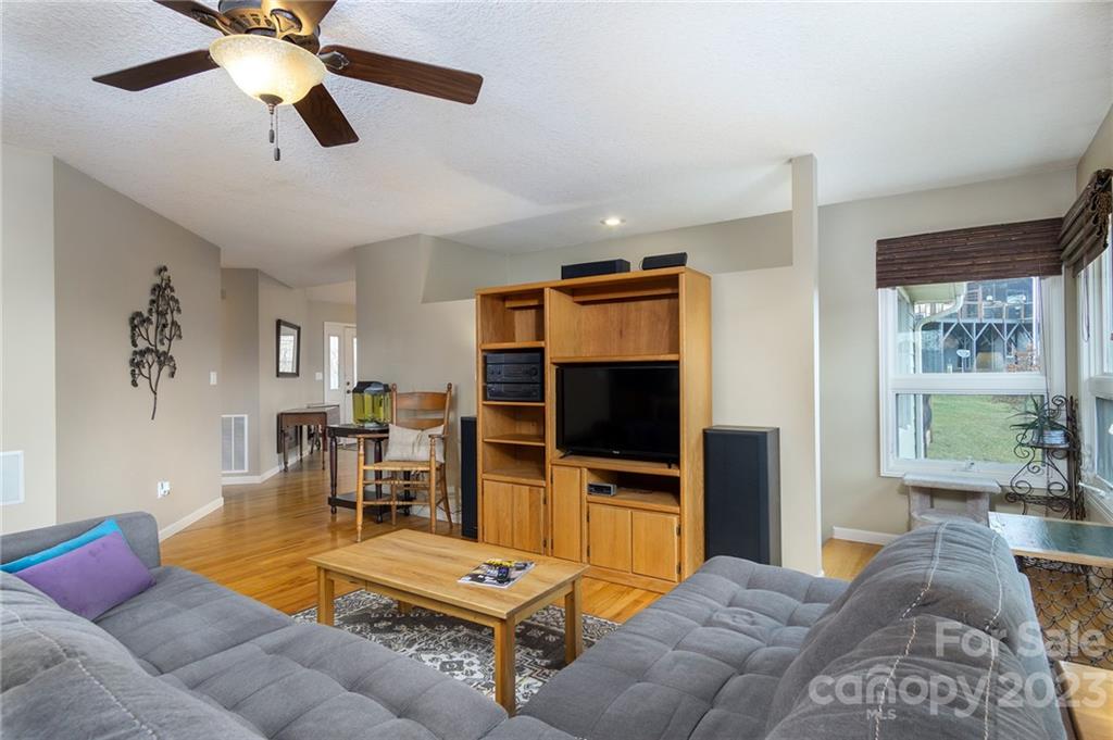 82 Alpine Way Weaverville NC 28787