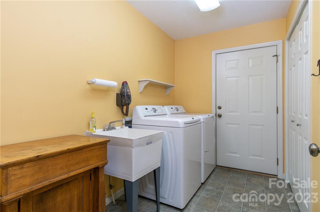 82 Alpine Way Weaverville NC 28787