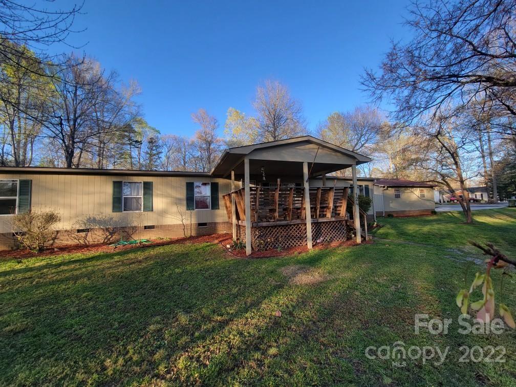 124 Family Circle Lexington NC 27292