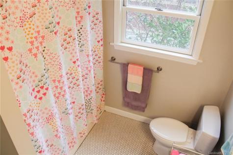 37 Melbourne Place Asheville NC 28801