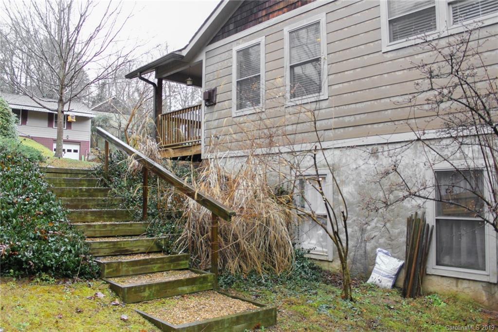 37 Melbourne Place Asheville NC 28801
