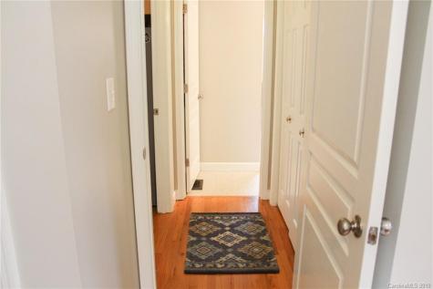 37 Melbourne Place Asheville NC 28801
