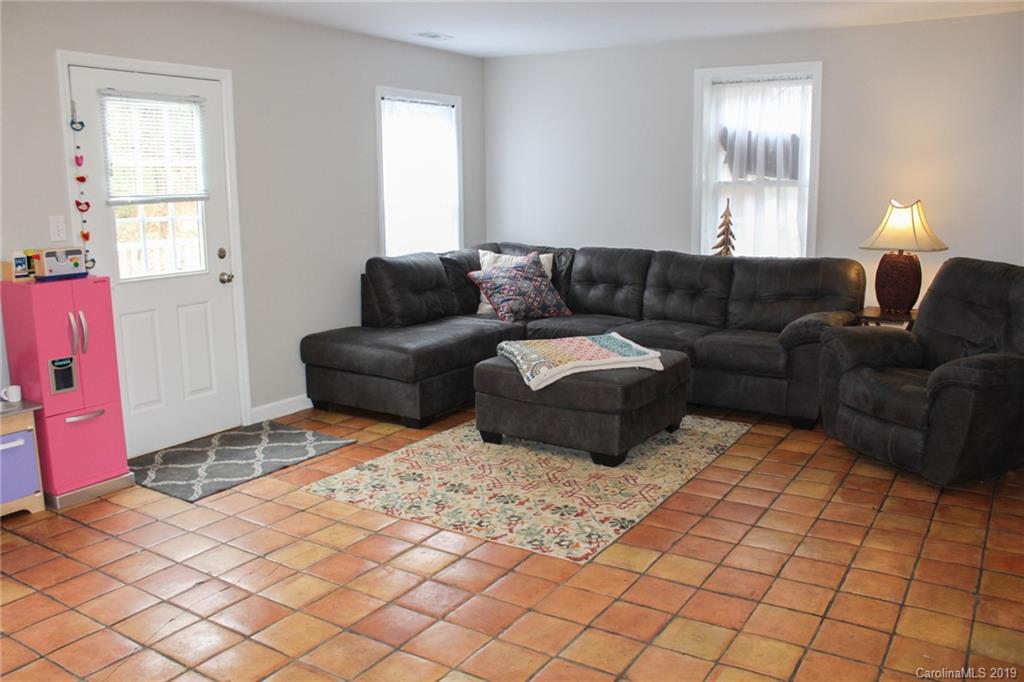 37 Melbourne Place Asheville NC 28801