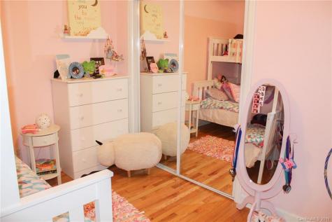 37 Melbourne Place Asheville NC 28801