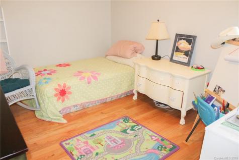 37 Melbourne Place Asheville NC 28801