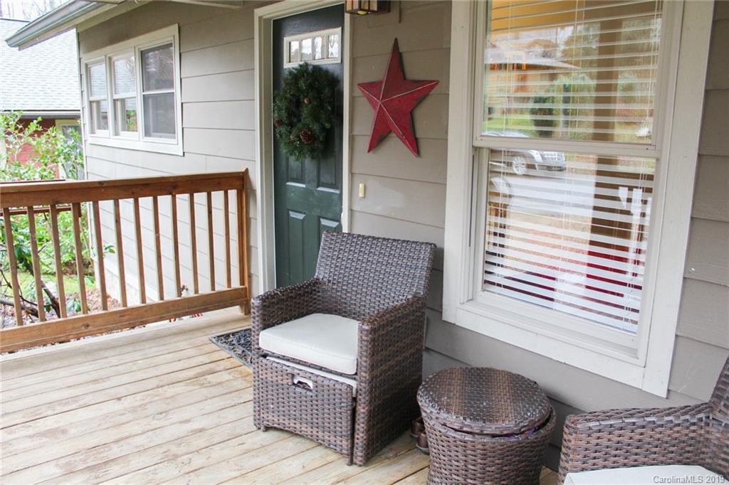 37 Melbourne Place Asheville NC 28801