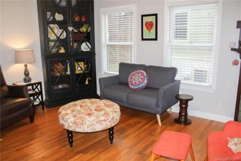 37 Melbourne Place Asheville NC 28801