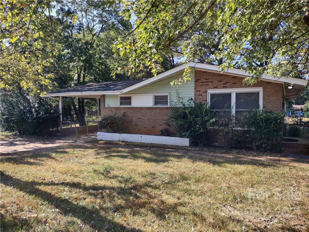 1307 Tom Hunter Road Charlotte NC 28213