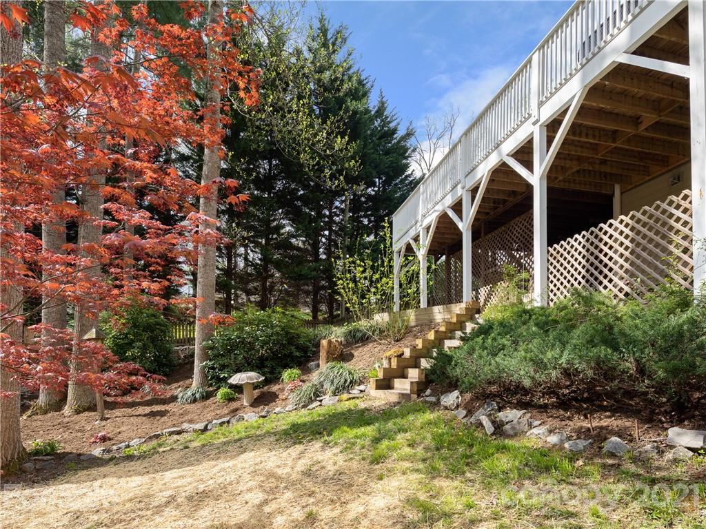 25 Friendly Way Asheville NC 28806