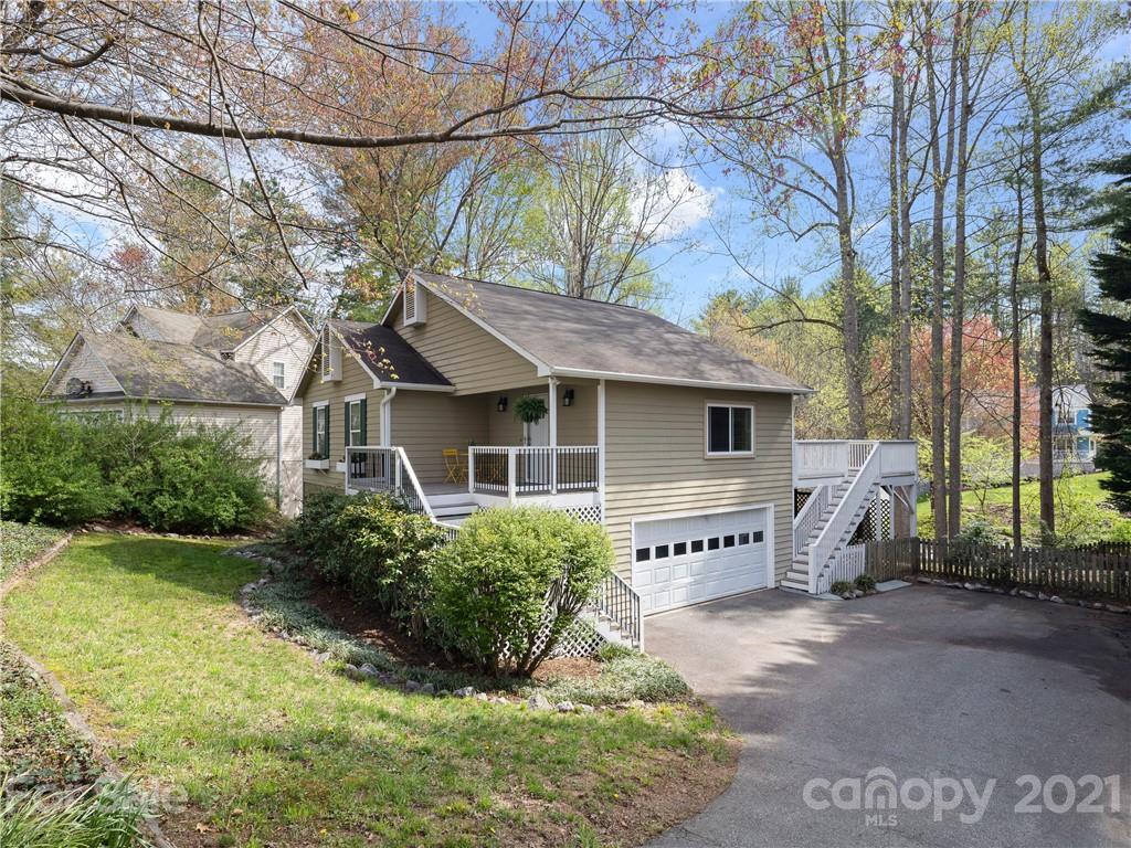 25 Friendly Way Asheville NC 28806