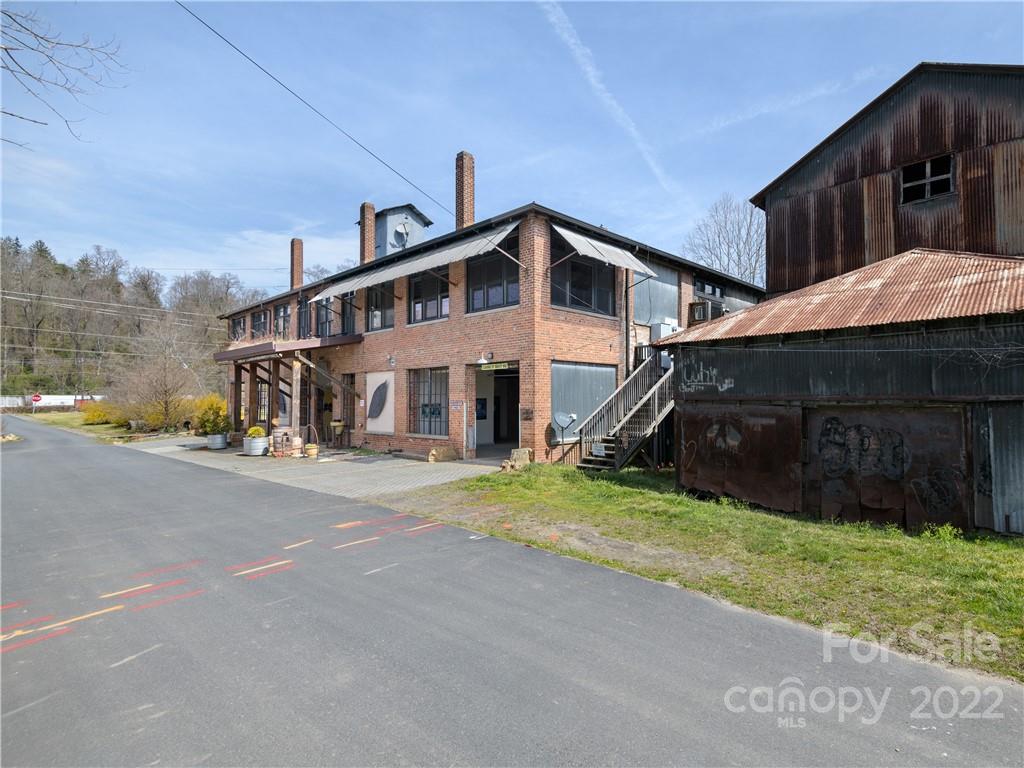 75 Thompson Street Asheville NC 28803