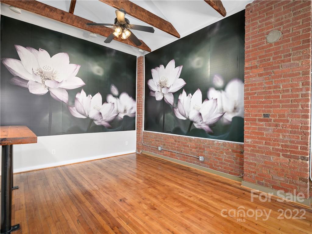 75 Thompson Street Asheville NC 28803