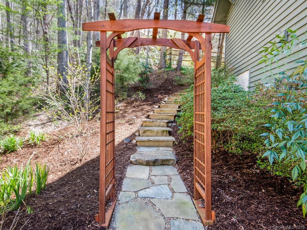 213 Blue Ridge Vista Asheville NC 28805