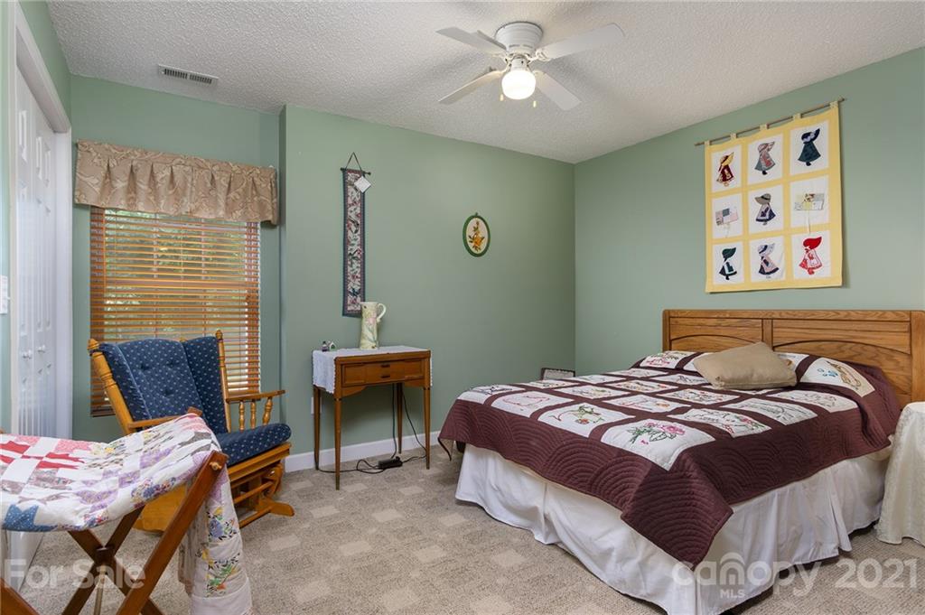 31 Cumbres Drive Candler NC 28715