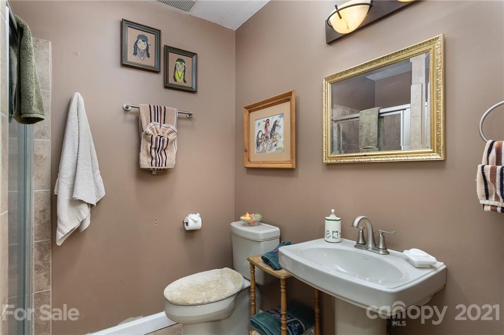 31 Cumbres Drive Candler NC 28715