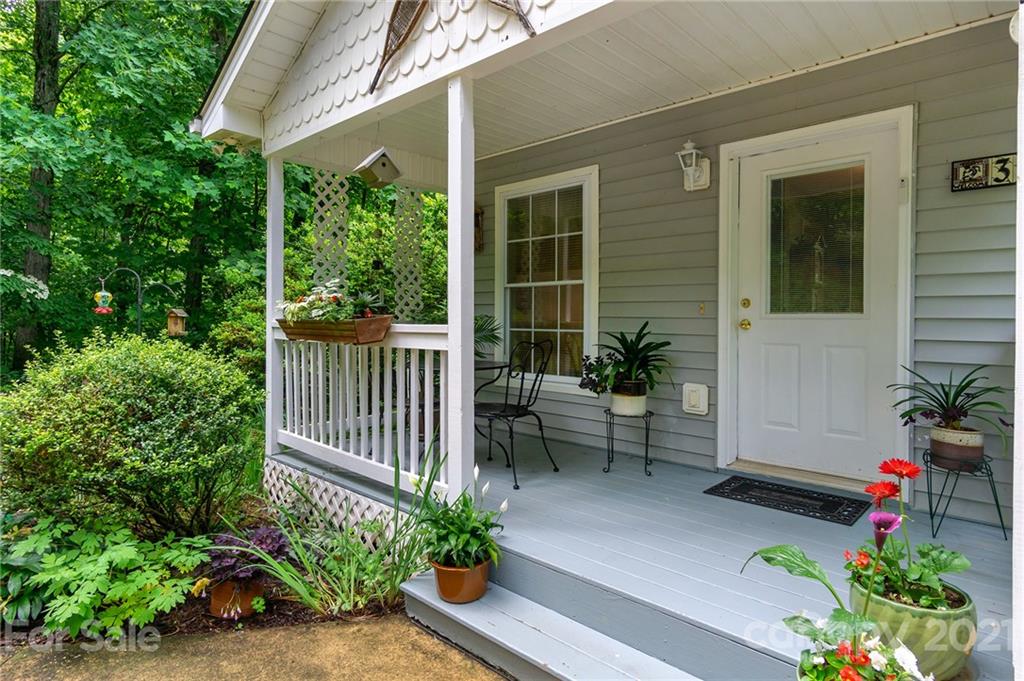 31 Cumbres Drive Candler NC 28715