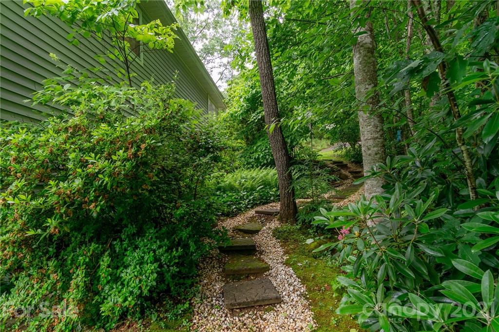 31 Cumbres Drive Candler NC 28715