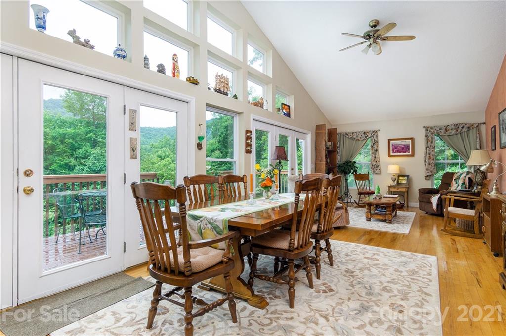31 Cumbres Drive Candler NC 28715