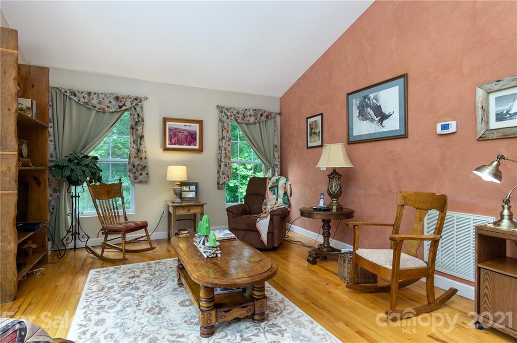 31 Cumbres Drive Candler NC 28715
