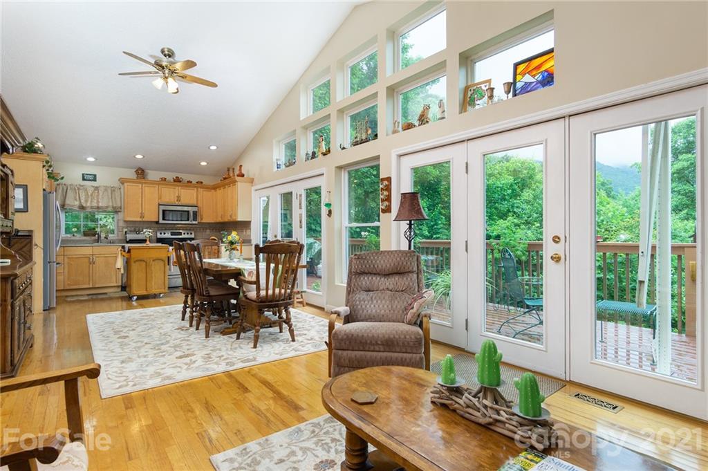 31 Cumbres Drive Candler NC 28715