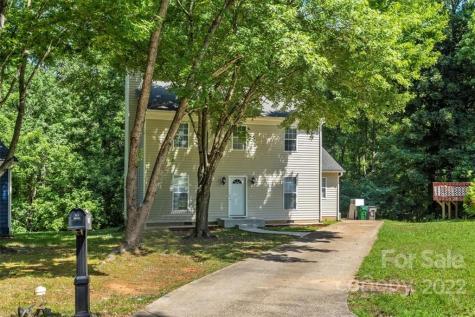 8137 Sheringham Way Charlotte NC 28227