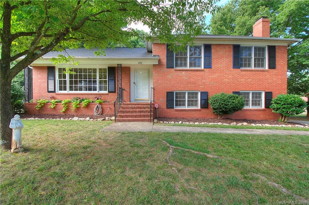 253 Scottridge Drive Charlotte NC 28217