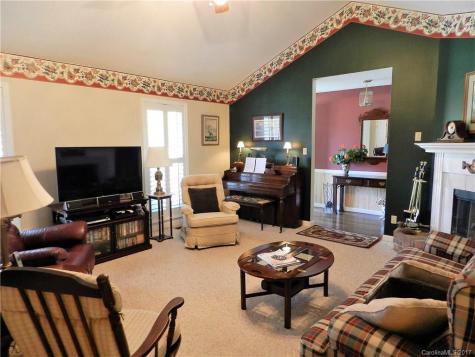 29 Mountainbrook Road Asheville NC 28805