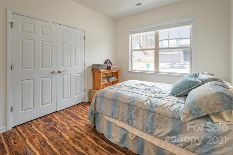 140 Water Leaf Drive Weaverville NC 28787