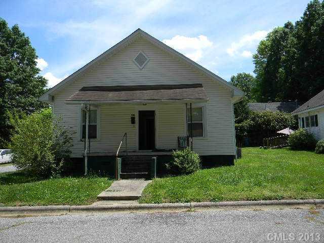 722 S Academy Street Mooresville NC 28115
