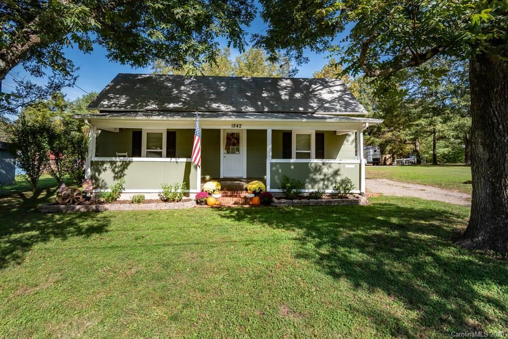 1842 1st Avenue Nw Hickory NC 28601