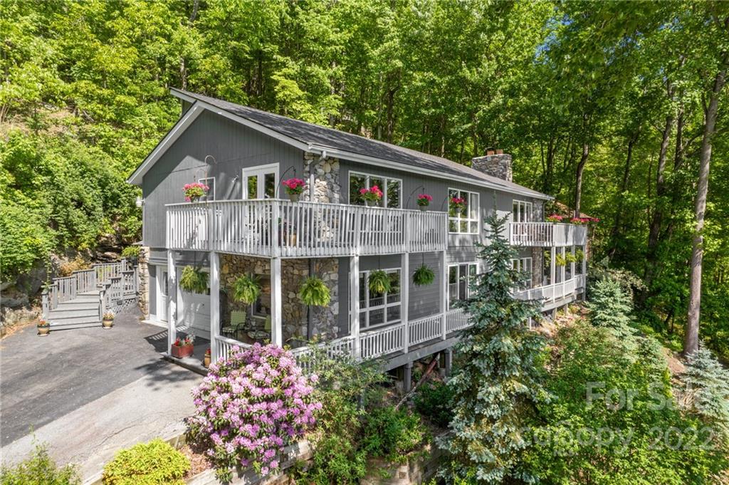 1014 High Vista Drive Mills River NC 28759