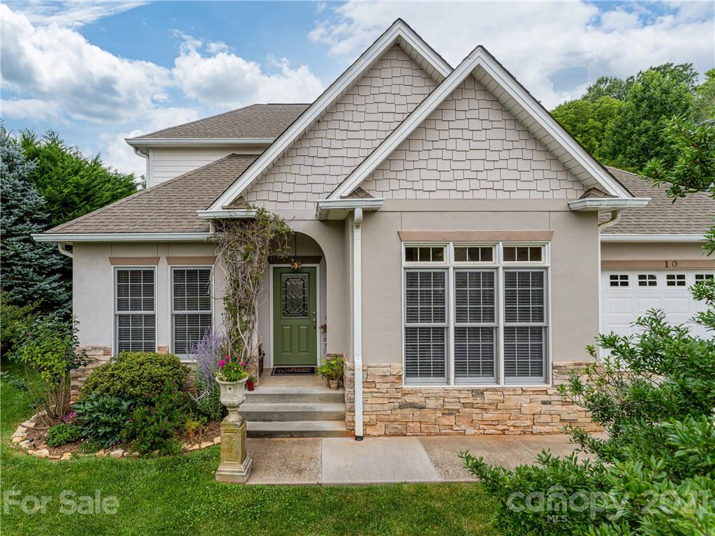 10 Halyn Lane Arden NC 28704