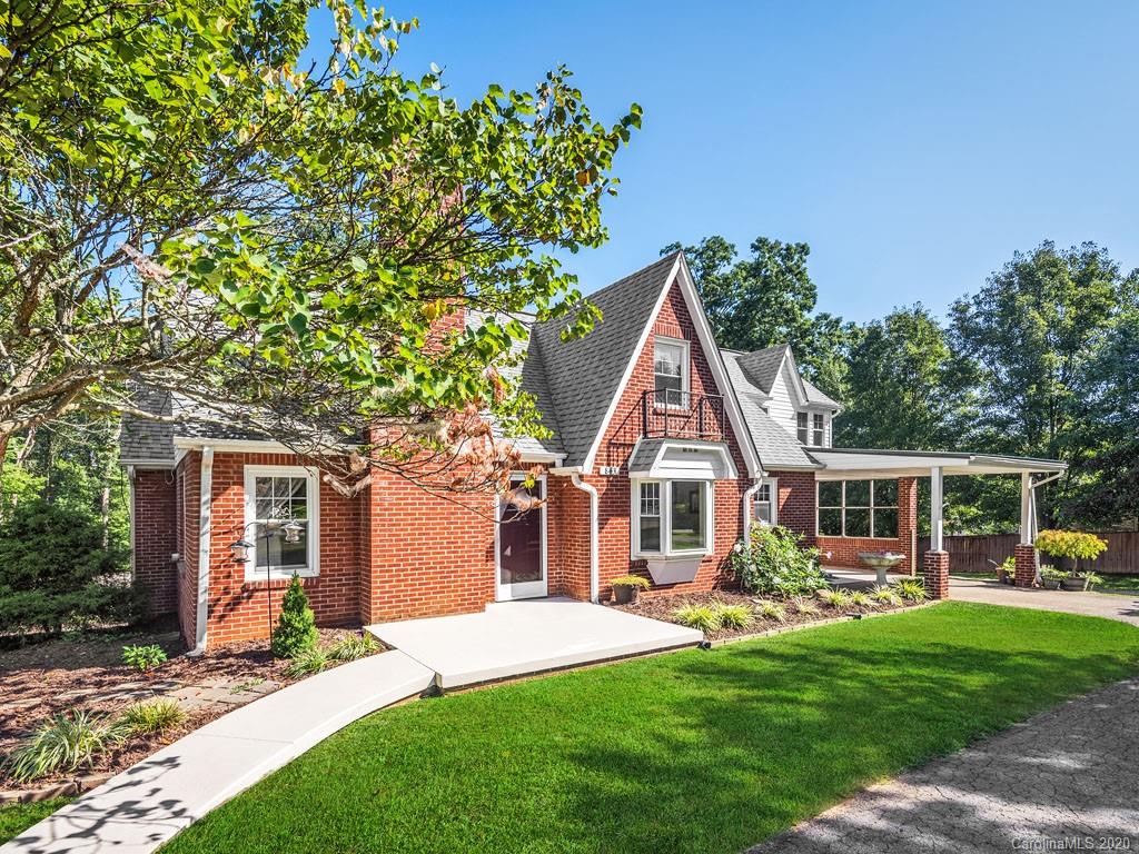843 Sand Hill Road Asheville NC 28806