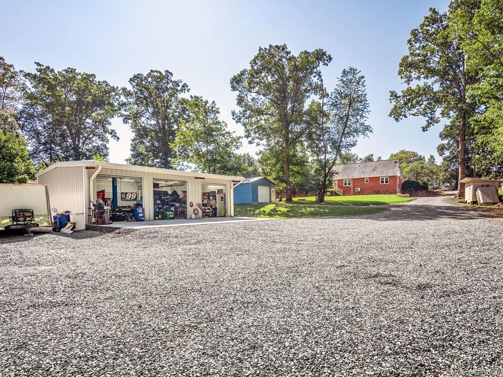 843 Sand Hill Road Asheville NC 28806