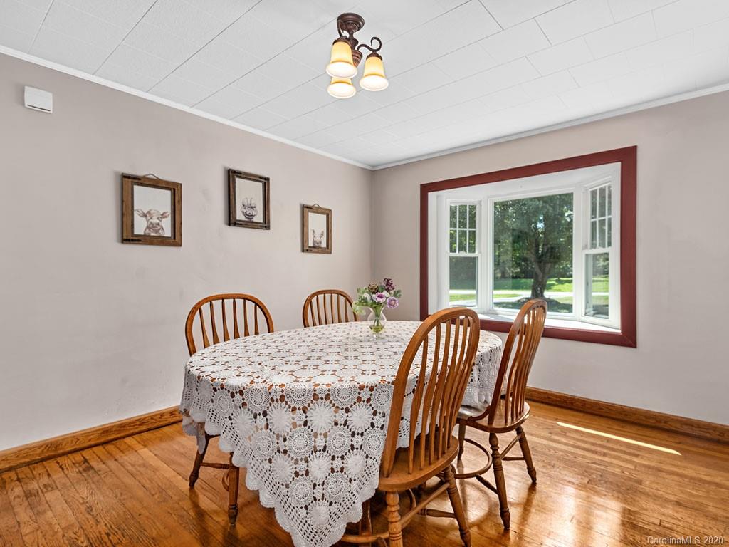843 Sand Hill Road Asheville NC 28806