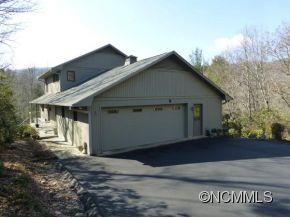 8 Red Oak Drive Mills River NC 28759