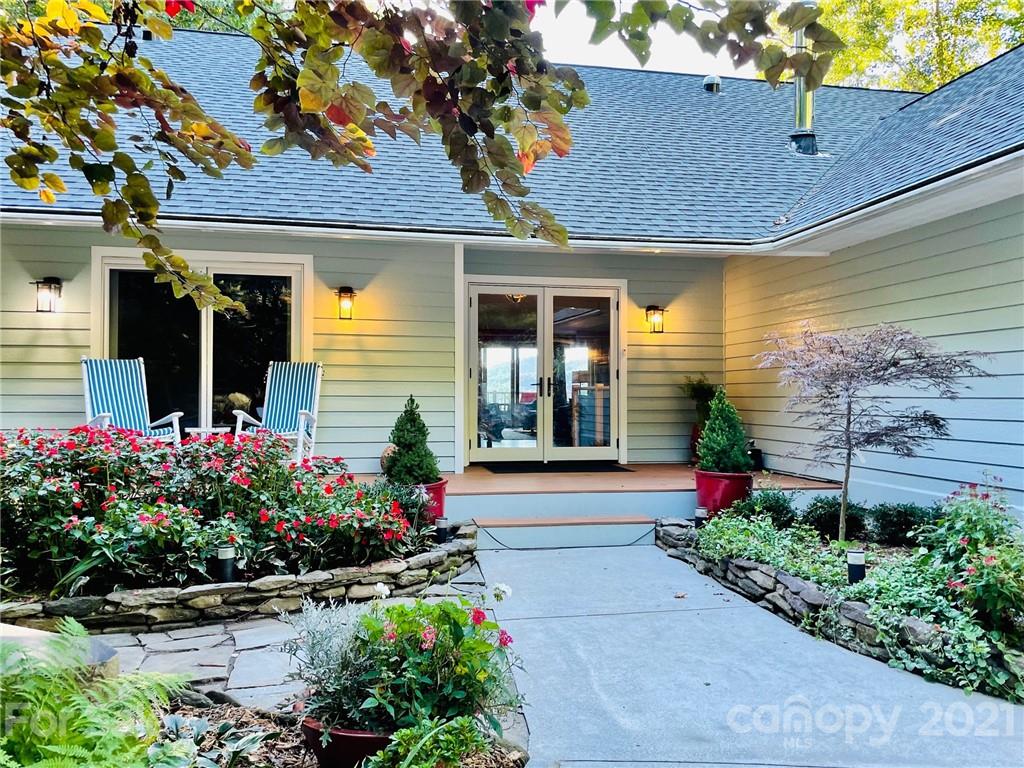 1 Hampton Parish Asheville NC 28805