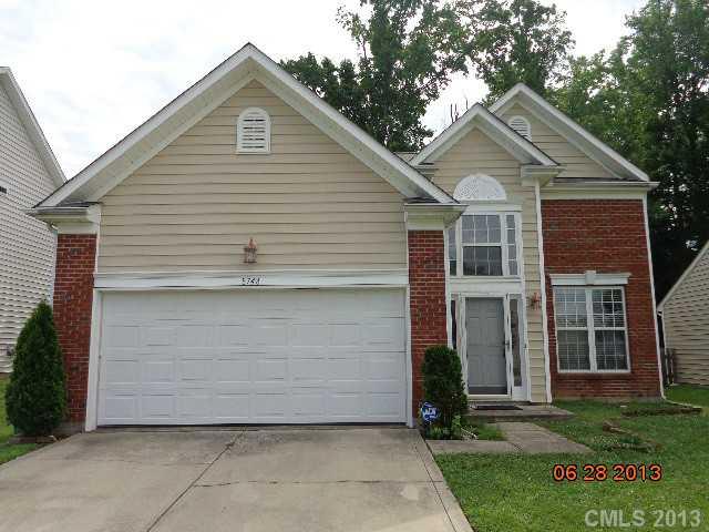 8748 Firestreak Drive Charlotte NC 28216