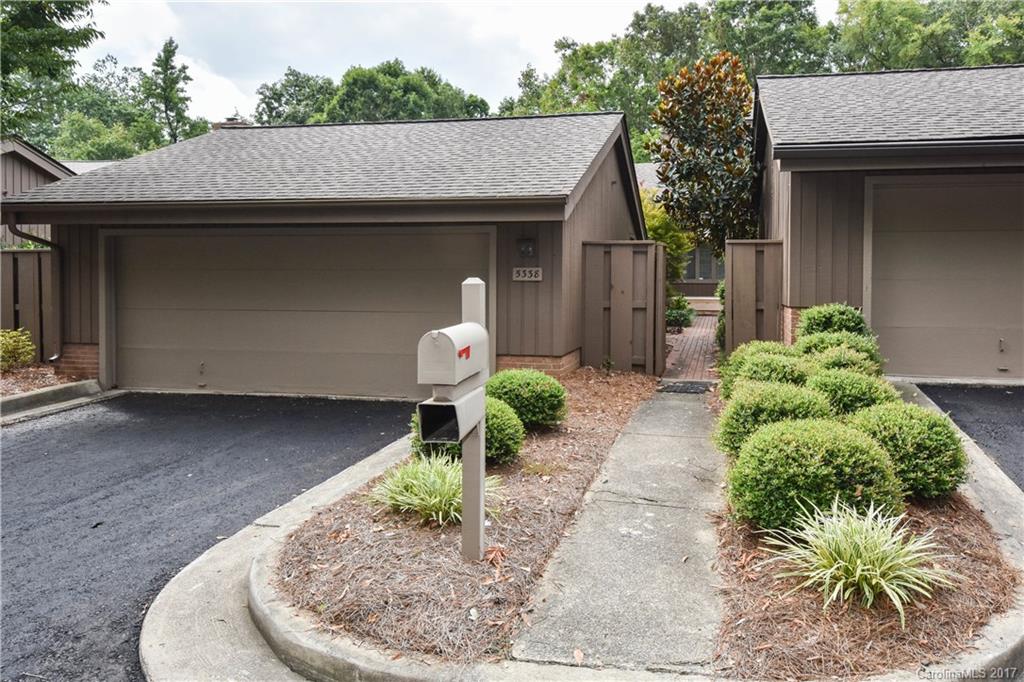 5338 Sandtrap Lane Charlotte NC 28226