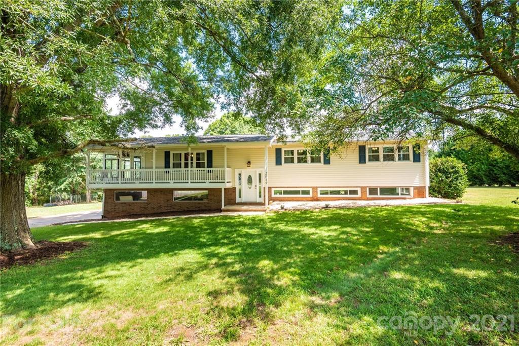 2049 37th Avenue NE Hickory NC 28601