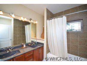 40 Hillary Drive Asheville NC 28804