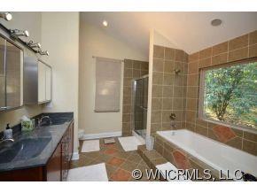 40 Hillary Drive Asheville NC 28804