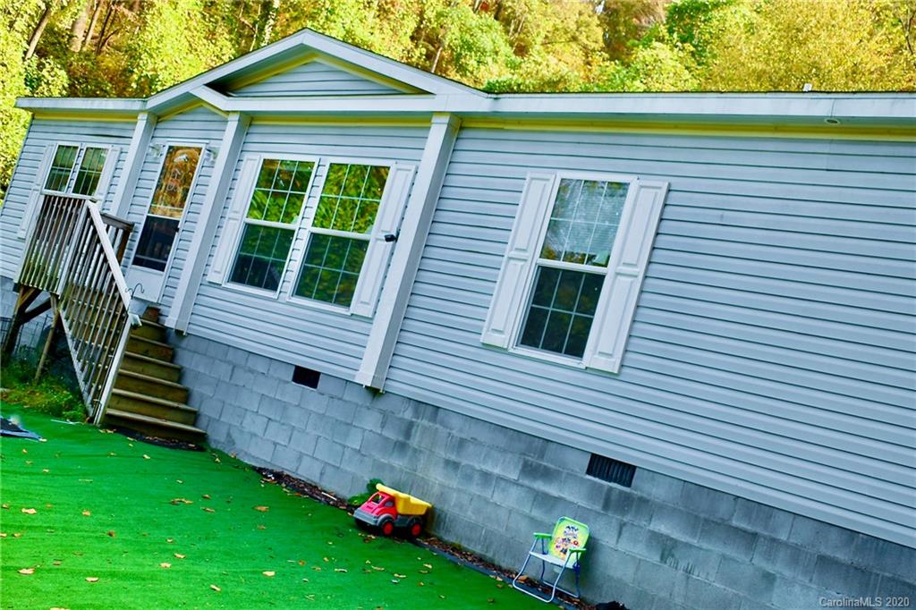 261 Arnold Hill Sylva NC 28779