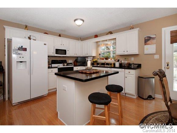 129 Farm Valley Court Weaverville NC 28787
