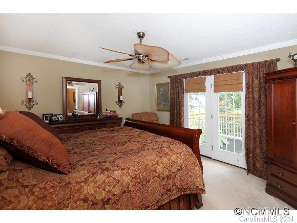 129 Farm Valley Court Weaverville NC 28787